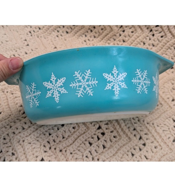 Pyrex Snowflake Turquoise Blue Oval Casserole Dish with Lid 043 1.5 QT Vintage - Picture 5 of 8
